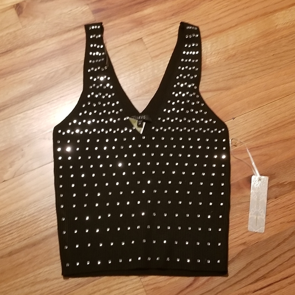 Women’s Sleeveless Sweater Top